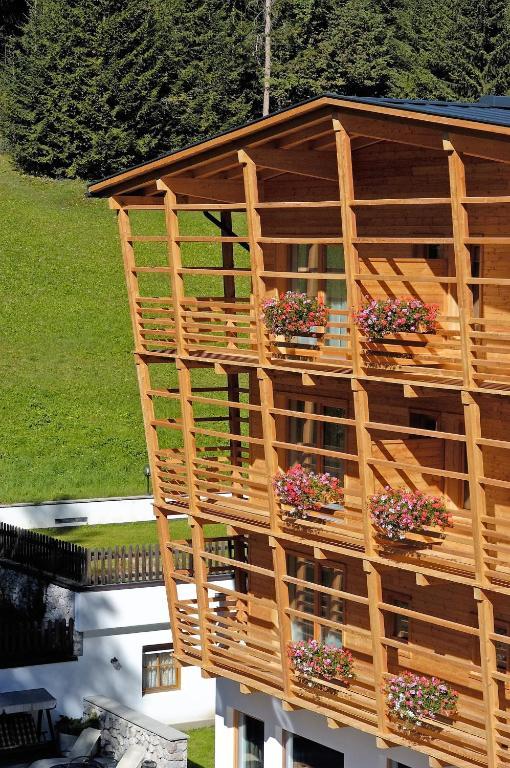 Hotel Melodia Del Bosco Badia  Exterior photo