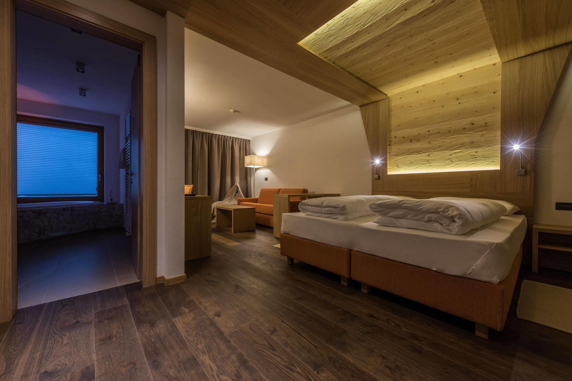 Hotel Melodia Del Bosco Badia  Exterior photo
